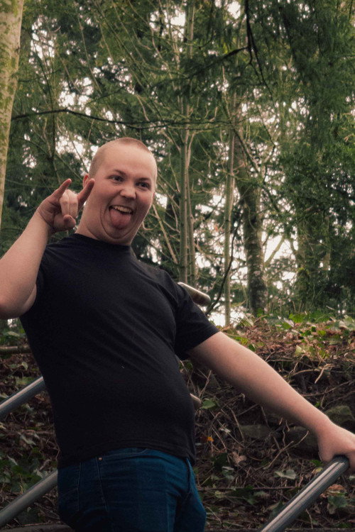 Милес Бецкер