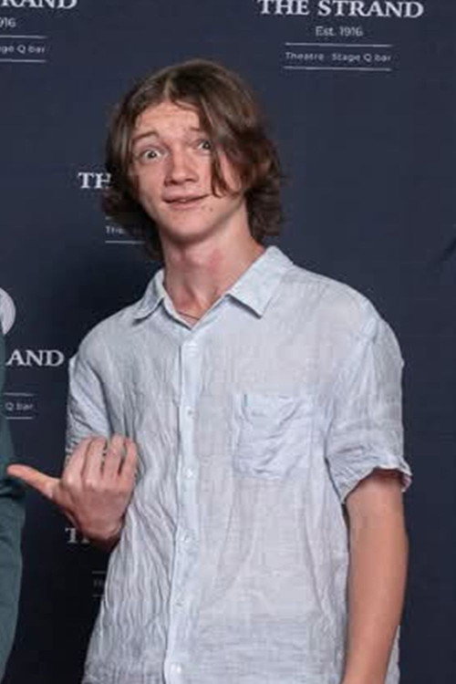 Децлан Аттwоод