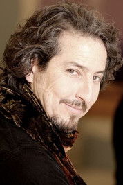 Даниел Езралоw