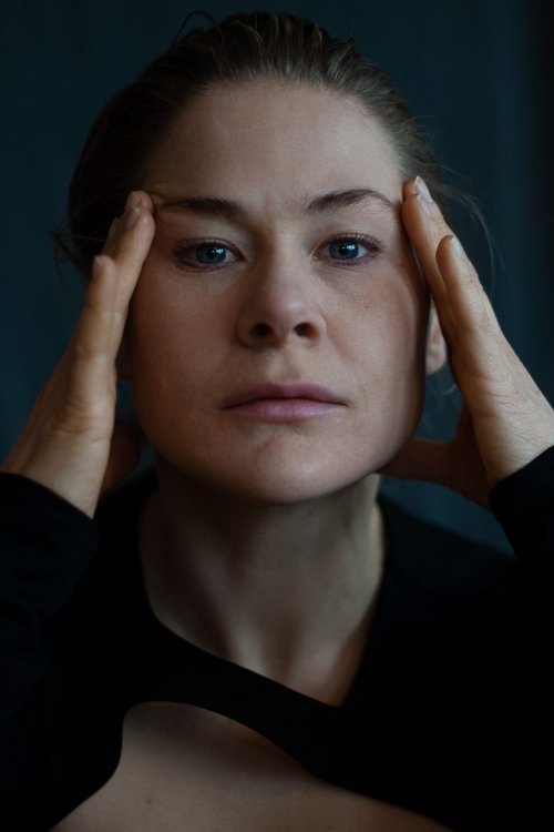 Емма Броомé