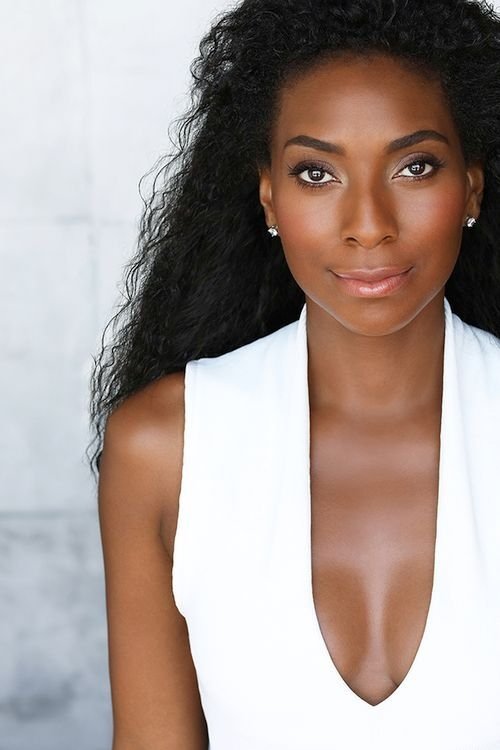 Напиера Гровес