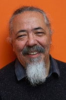 Öмер Ахунбай