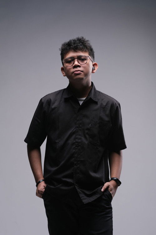 Адхи Хамдан