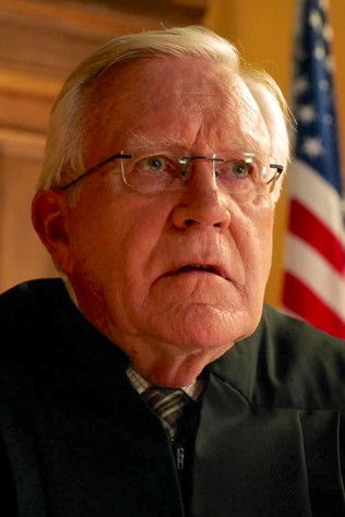 Кен Цамроуx-Тайлор