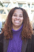 Зеинабу ирене Давис