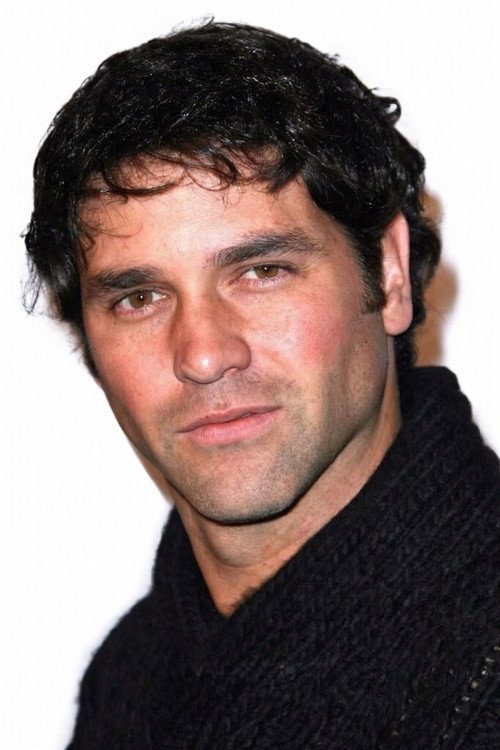 Валентино Ланúс