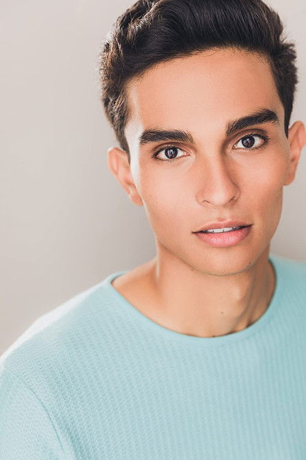 Тимики Салинас