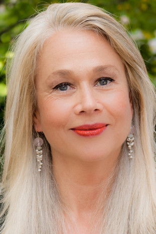 Луцй Стеwарт