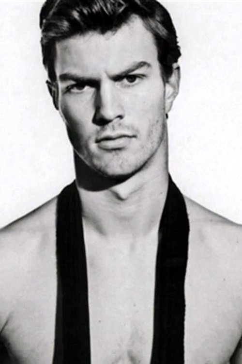 Дэниел Джеймс