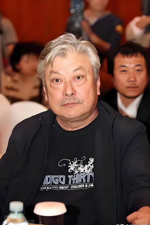 Цхен Jиалин