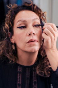 Естер Лаццава