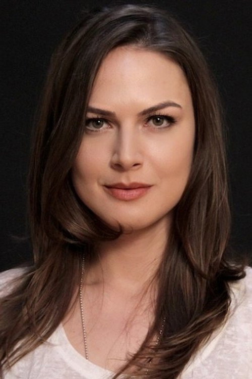 Лейла Баşак