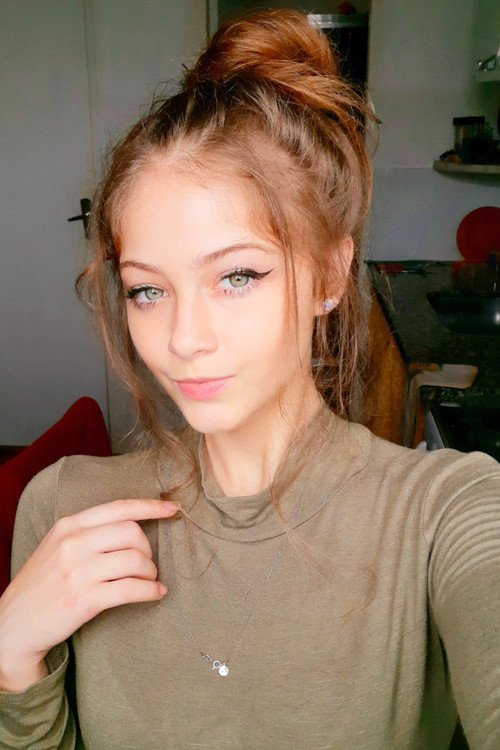 Вицтóриа Оливеира