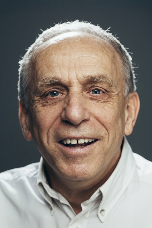 Тунцай Öзинел