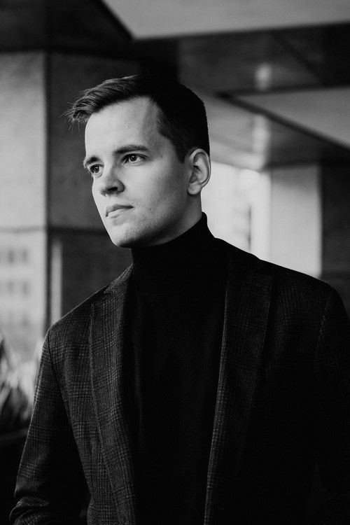 Игор Раевскии