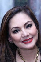 Ниа Даниати