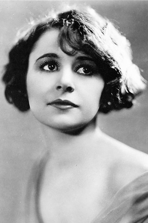 Марион Харлан