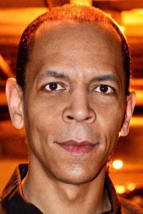 Ерик Деллумс