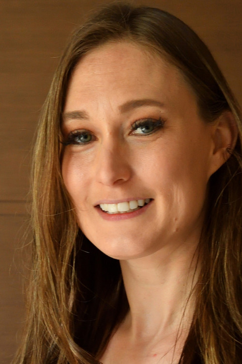 Опхелиа Каан