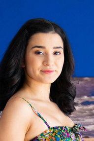 Миа Наварро