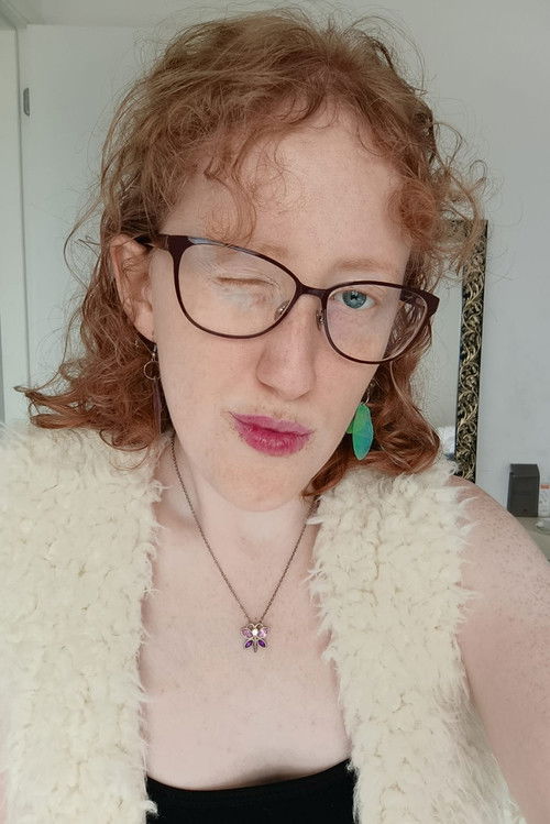 Цора Неиман