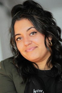 Емна Ацхоур