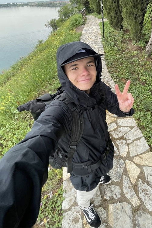 Луке Давенпорт