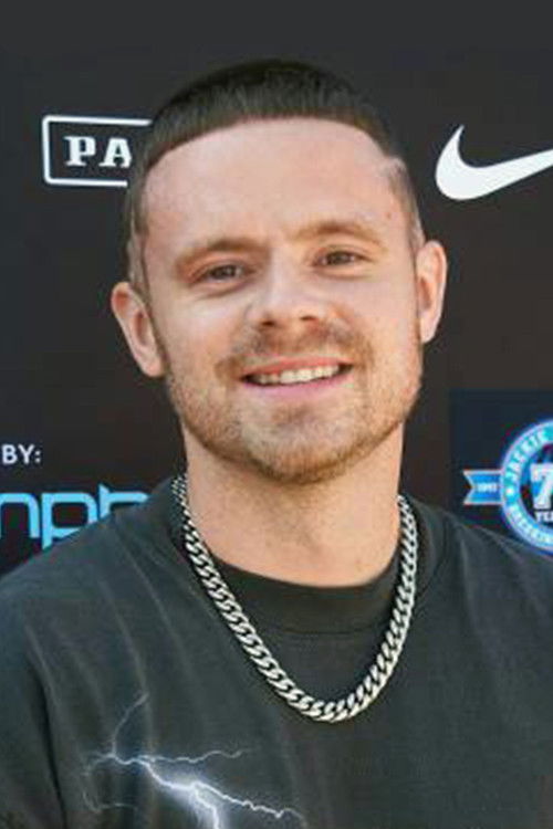 Грайсон Боуцхер