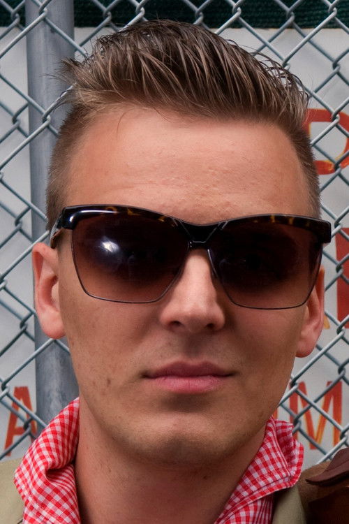 Оливер Белл