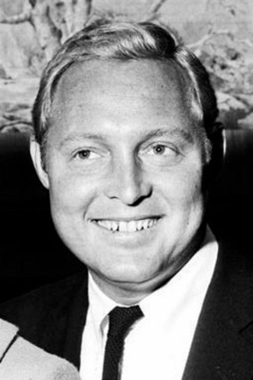 Леслие Стевенс