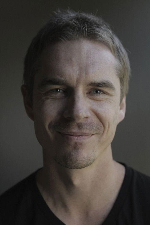 Даниел Цоwлей