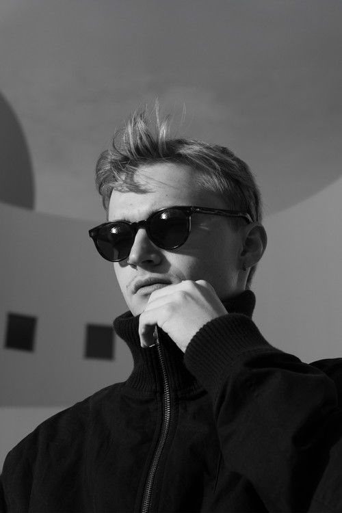 Леннард Jохннй Кухл