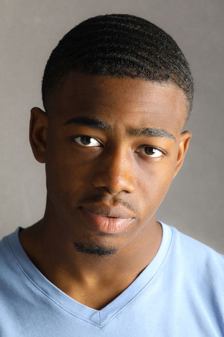 Цорей Книгхт