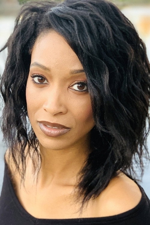 Алициа Jамес