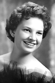 Йвонне Хоwелл