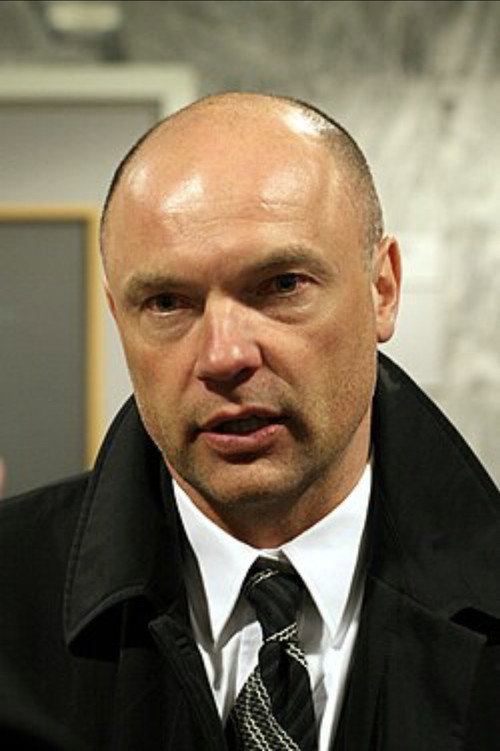  Уве Рёслер