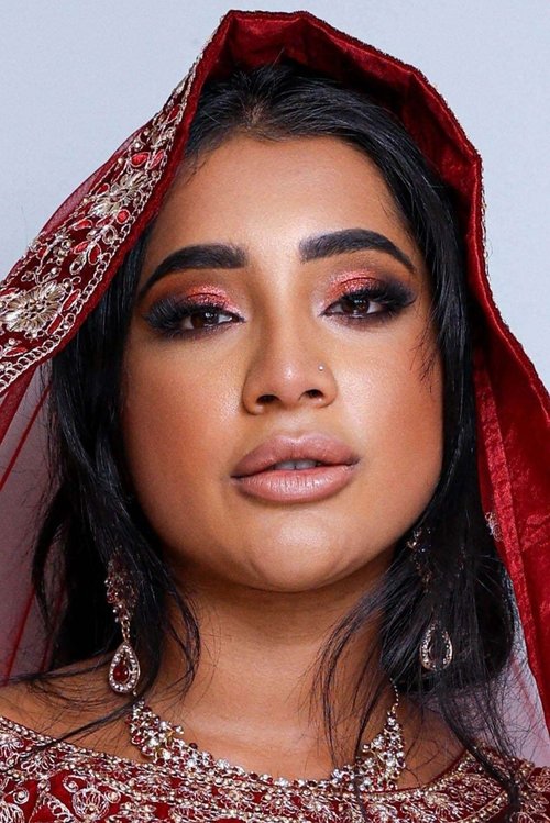 Йасмина Кхан