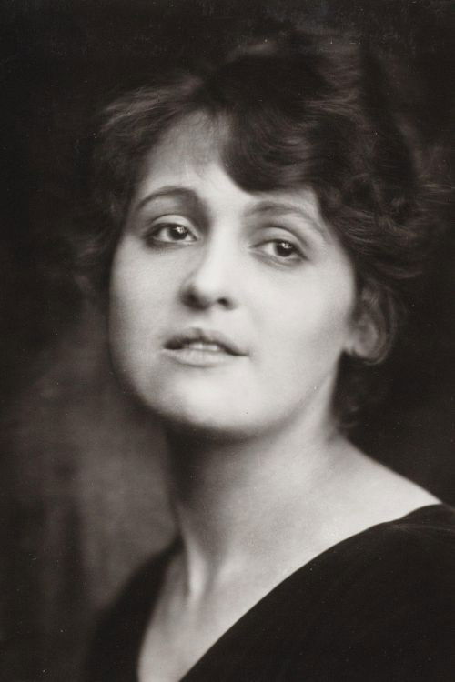 Нола Хаттерман