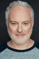 Еммануел Цхарест