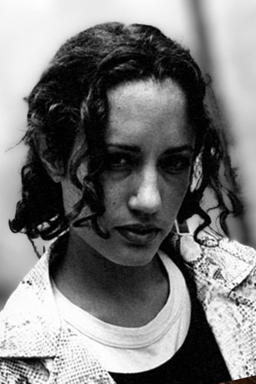 Виолета Наóн