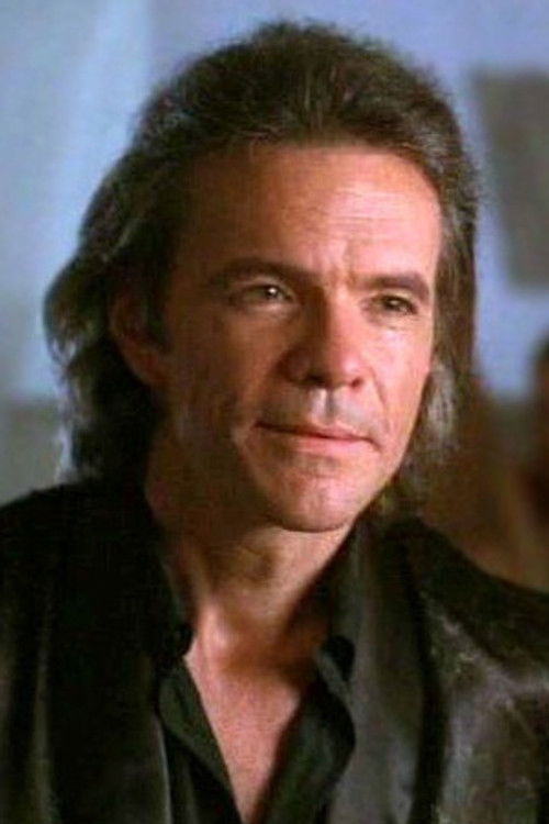 Асхбй Адамс