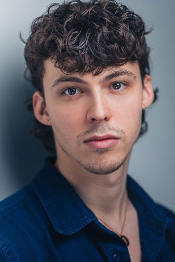 Петер Сартй