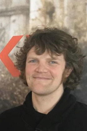 Андреw Хаwкинс