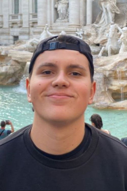  Леонарду Лопиш