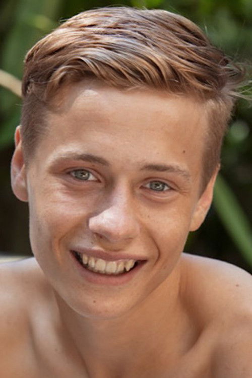 Адриан Беннет