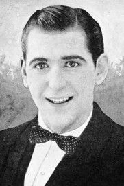 Кеннетх МацДоналд