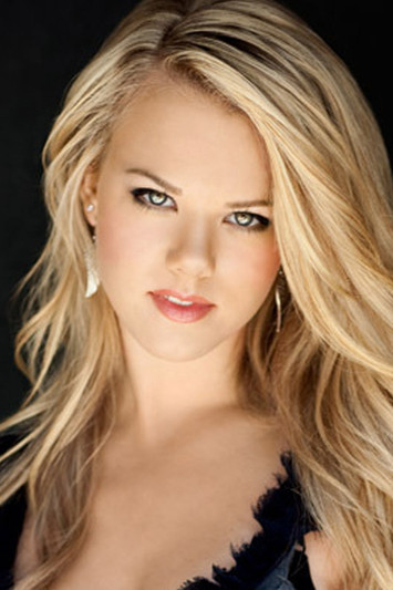 Царолине Форд