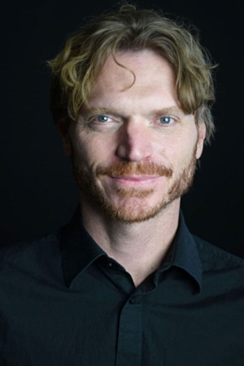 Даннй Jамес