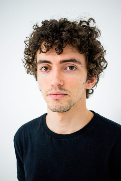 Леонардо Аморим