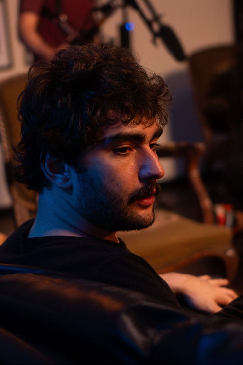 Хенриqуе Нуззи